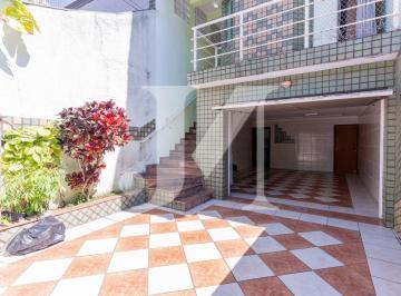 Casa · 225m² · 3 Quartos · 3 Vagas · Sobrado Padrão de 225m², com 3 dormitórios, sendo 1 suíte e 3 vagas de garagem - Tatuapé.