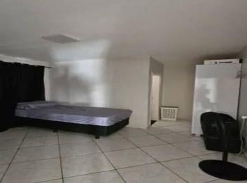 Casa de 4 quartos, Arniqueira · Oportunidade casa na arniqueiras!