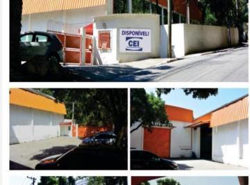 Foto 01 · Armazém - Jardim Itaquiti