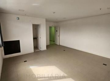Foto 01 · Sala Comercial à Venda ou Locação em Arujá-SP, Bairro Center Ville: 1 Sala, 1 Banheiro, 32m² de Área