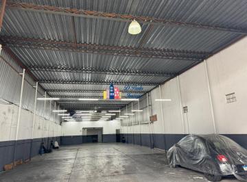 Foto 01 · Alugo galpão comercial 400 m2 em Aldeia de Barueri SP.