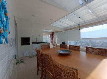 km83cdg2ytc1zjvhzmm4mdq2_md · Cobertura à Venda Mobiliada, Ampla Varanda Gourmet, 159 m² no Centro - Bertioga
