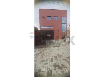 Comercial · 92m² · 2 Vagas · Prédio Comercial para alugar em Jardim Piazza Di Roma de 92.00m² com 2 Garagens