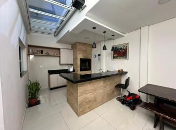 Casa · 137m² · 3 Quartos · 2 Vagas · Sobrado para venda em Boqueirão de 137.00m² com 3 Quartos, 1 Suite e 2 Garagens