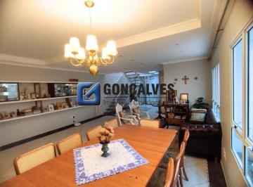 Casa · 271m² · 3 Quartos · Sobrado residencial com 3 quartos e 1 suíte à venda no Bairro Santo Antônio