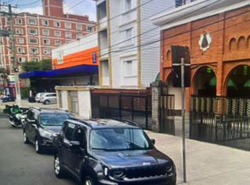 Apartamento de 2 quartos, Santos · Ap reformado de frente 02 dorm 01 wc 01 vaga coletiva 01 varanda 2º andar Santos SP Aparecida