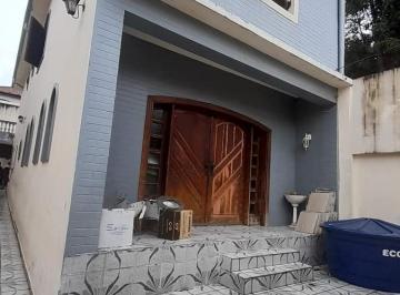 Foto 01 · Imperdível: Casa à venda na zona Leste de São Paulo, com 3 quartos, 1 suíte e 6 vagas de garagem!