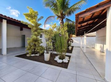 Casa de 4 quartos, Itanhaém · Vendo uma linda casa em Itanhaém, 372 m 2 - São Paulo - SP