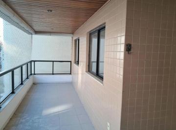 Apartamento de 4 quartos, Niterói · Apartamento de 130 m² com 4 quartos à venda em Ingá