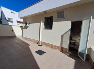 Casa de 3 quartos, Niterói · Casa de 360 m² com 3 quartos à venda em Icaraí com edícula com 1 sala, quarto e banheiro, 2 vagas .