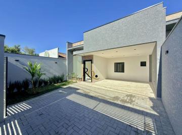 Casa de 3 quartos, São José dos Pinhais · Casa de Alto Padrão c/ Terreno Amplo e Fachada Imponente 03 Quartos 1 suíte e 2 vagas cobertas