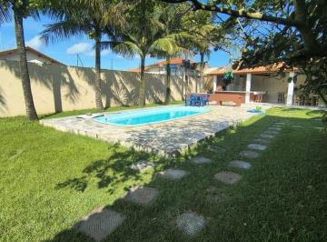 Casa de 6 quartos, Itanhaém · Casa à 50m do mar com 6 quartos e churrasqueira em Itanhaém.