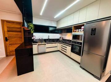 Casa de 3 quartos, Caraguatatuba · Sobrado com 3 quartos, 111 m², à venda por R$ 750.000 - Cidade Jardim - Caraguatatuba/SP