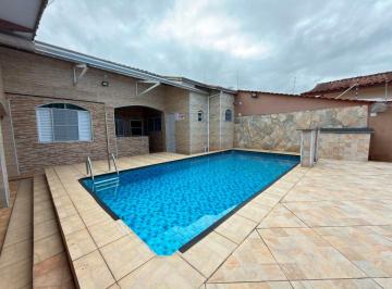 Casa de 2 quartos, Itanhaém · Casa na praia com piscina e área gourmet em Itanhaém.