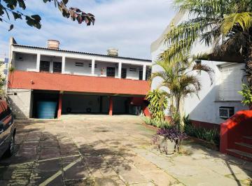 Terreno · 1500m² · Vende terreno pronto para construir, esta é a sua chance! Localizado na Avenida