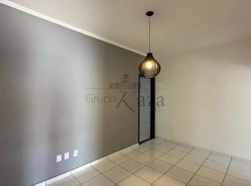 Casa · 70m² · 3 Quartos · 3 Vagas · Casa - Bosque dos Eucaliptos - 3 Dormitórios - 156m².