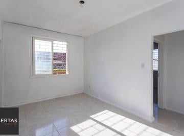 Apartamento · 64m² · 2 Quartos · Apartamento no bairro Teresópolis de 2 dormitórios térreo com pátio