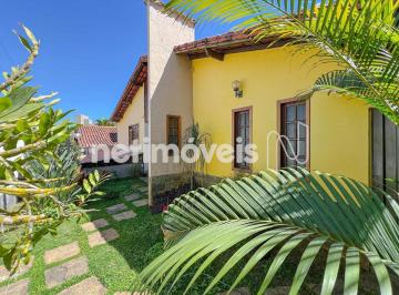Entrada principal · Casa de 5 quartos à venda no Itapoã!