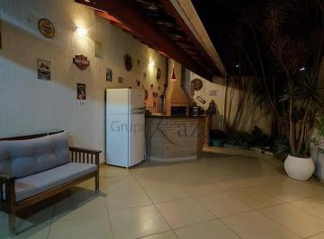 Casa · 116000m² · 2 Quartos · 2 Vagas · Oportunidade - Casa em Condomínio - Jacareí - Condomínio Ventana - 2 Dormitórios