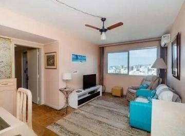 Apartamento · 73m² · 2 Quartos · Apartamento de 2 quartos, elevador no Centro Histórico Porto Alegre.