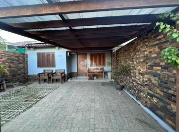 Casa · 63m² · 2 Quartos · 2 Vagas · Dois dormitórios no Centro Novo