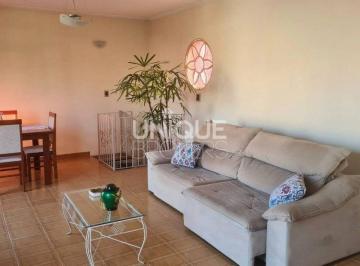 Casa · 187m² · 3 Quartos · 2 Vagas · Oportunidade na Vila Vianelo – Casa Residencial ou Comercial em Jundiaí!
