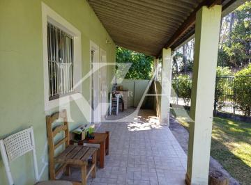 Casa · 500m² · 1 Quarto · 6 Vagas · Casa para venda em Medeiros de 500.00m² com 1 Quarto e 6 Garagens