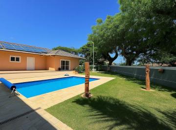 Casa · 394m² · 3 Quartos · 7 Vagas · Casa de Condomínio para venda em Condomínio Vista Alegre - Sede de 394.00m² com 3 Quartos, 2 Suites 