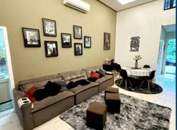 Casa de 3 quartos, Jundiaí · Grande Oportunidade – Lindo Sobrado Mobiliado com excelente Localização.