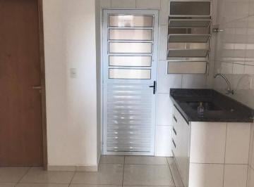 Casa · 40m² · 1 Quarto · Casa para alugar em São José de 40.00m² com 1 Quarto
