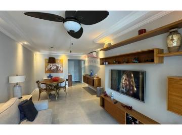 Apartamento · 114m² · 3 Quartos · 2 Vagas · Apartamento para venda em Centro de 113.50m² com 3 Quartos, 1 Suite e 2 Garagens