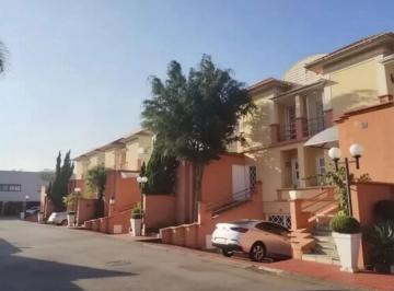 Casa · 260m² · 3 Quartos · 4 Vagas · Sobrado 2 dormitórios e 1 Suíte em São Caetano do Sul