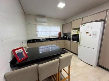 Foto 42 · Casa à venda em Joinville-SC, no Petrópolis 1 suíte + 01 Dormitório 2 banheiros, 2 vagas de garagem