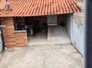 Casa de 3 quartos, Iguaba Grande · Casa com 3 quartos sendo 1 suíte para locação anual
