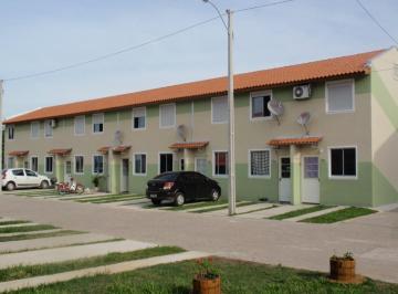 Casa · 50m² · 2 Quartos · Casa - Centro