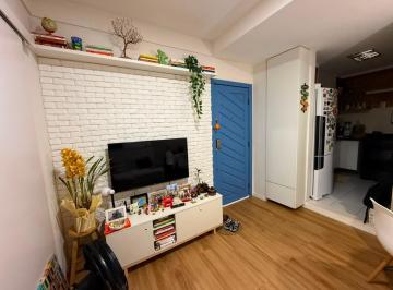 Sala · Apartamento na Barra Lindo
