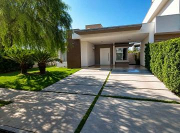Casa de 1 quarto, Foz do Iguaçu · Casa térrea semi mobiliada à venda no Condomínio Terras Alpha
