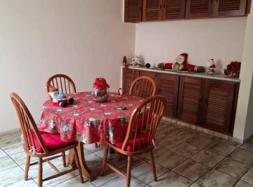 e9f3edc85c0c501699df7e3cd914b9395bff9822 · Casa com 3 dormitórios à venda, 194 m² por R$ 950.000,00 - Centro - Mogi das Cruzes/SP