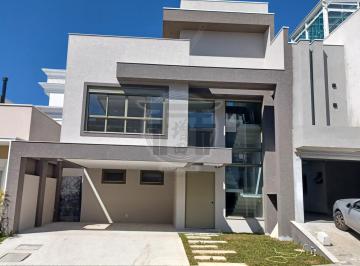 Casa · 282m² · 3 Quartos · 5 Vagas · Excelente casa no Condomínio Residencial Boulevard