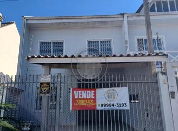 Casa · 170m² · 4 Quartos · 2 Vagas · OPORTUNIDADE! TRIPLEX - DesocupadoExcelente lo