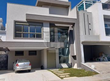 Casa · 280m² · 3 Quartos · 2 Vagas · Excelente casa no Condomínio Residencial Boulevard