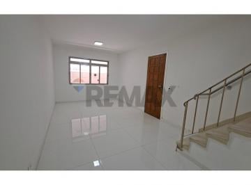 Casa · 145m² · 2 Quartos · 2 Vagas · Casa-Sobrado com 140 metros totalmente reformado - Rua tranquila -excelente localizacao