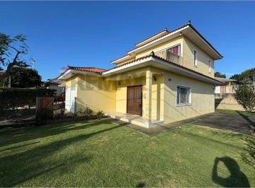 Casa · 178m² · 1 Quarto · 4 Vagas · À venda casa mobiliada com cômodos amplos no Condomínio Green Ville 1, na Rasa, em Armação dos Búzio