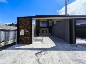 Casa · 134m² · 3 Quartos · 2 Vagas · Sobrado com piscina no Riviera Matinhos
