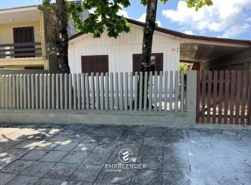 Casa · 108m² · 2 Quartos · 2 Vagas · Imóvel sozinho no terreno Santa Terezinha