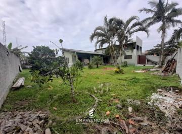 Casa · 260m² · 4 Quartos · 4 Vagas · Casa a venda no Balneário Leblon