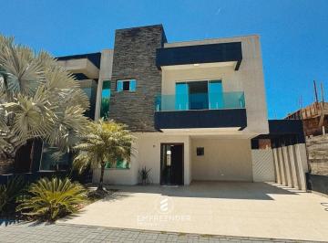 Casa · 209m² · 3 Quartos · Sobrado à venda no Condomínio Golden Life