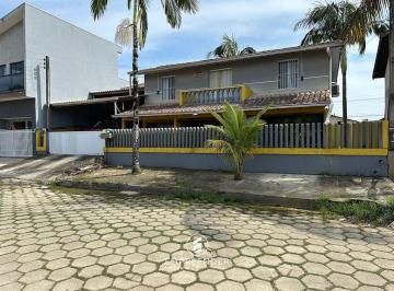 Casa · 108m² · 4 Quartos · 1 Vaga · Sobrado com piscina balneário Ipanema