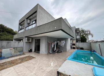 Casa · 87m² · 2 Quartos · 2 Vagas · Sobrado de Esquina com Piscina na Faixa Mar