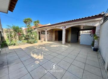 Casa · 186m² · 5 Quartos · 6 Vagas · Casa 5 dormitorios Centro de Matinhos